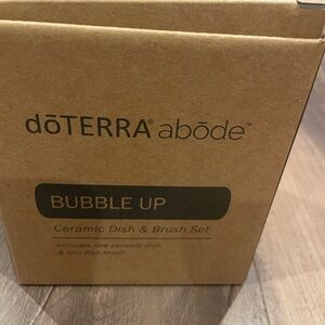 Doterra Abōde Ceramic Dish & Brush Set - Kraft Brown Packaging